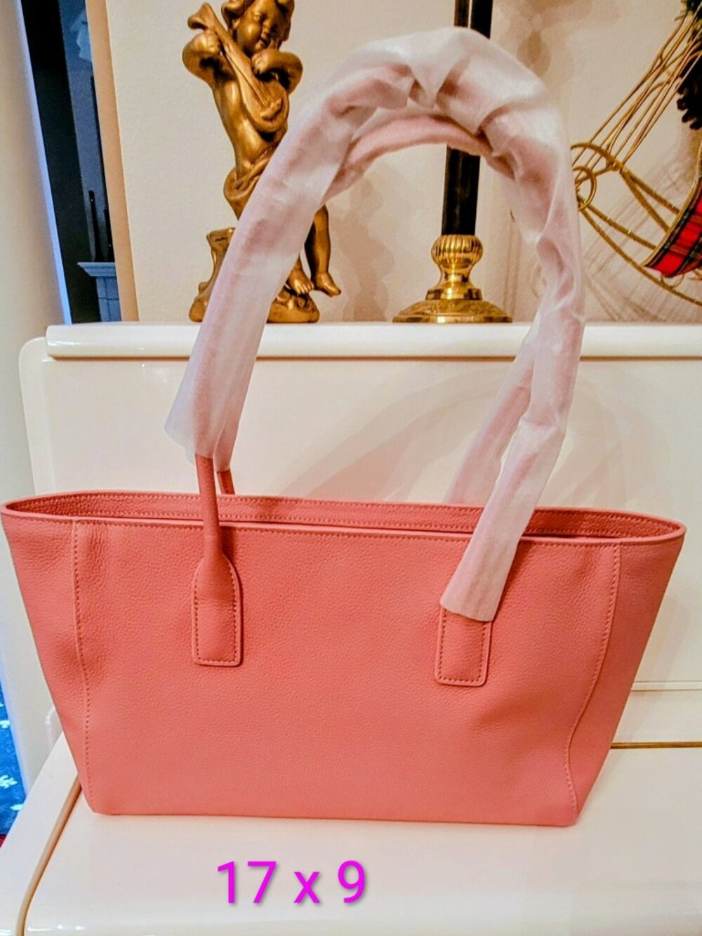 **Stunning pale pink leather fashion tote! No brand. Never used.